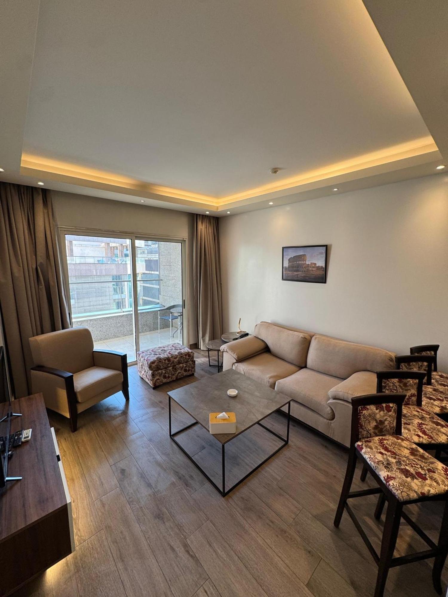 Ny Suites Beirut Exteriör bild