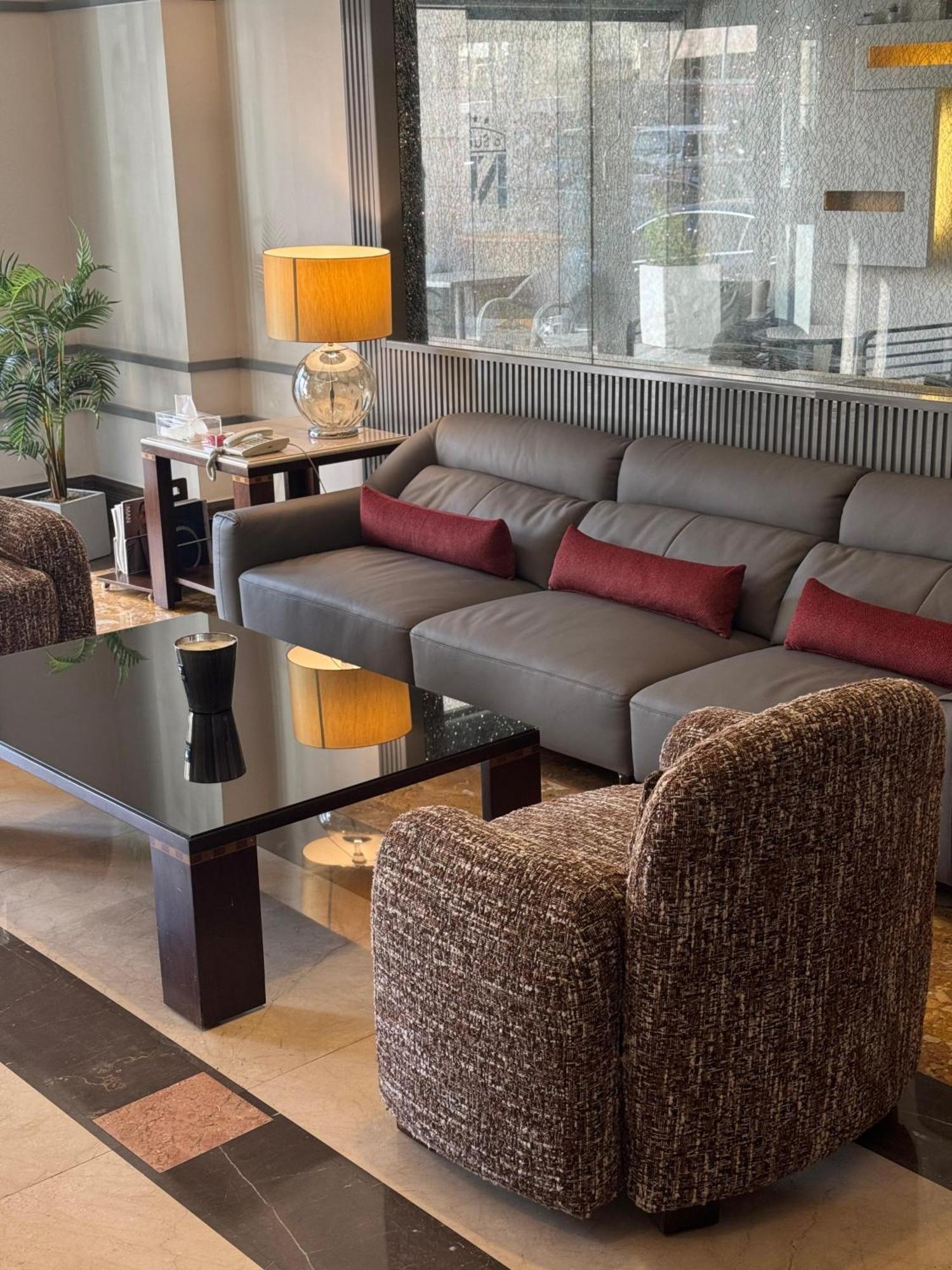 Ny Suites Beirut Exteriör bild