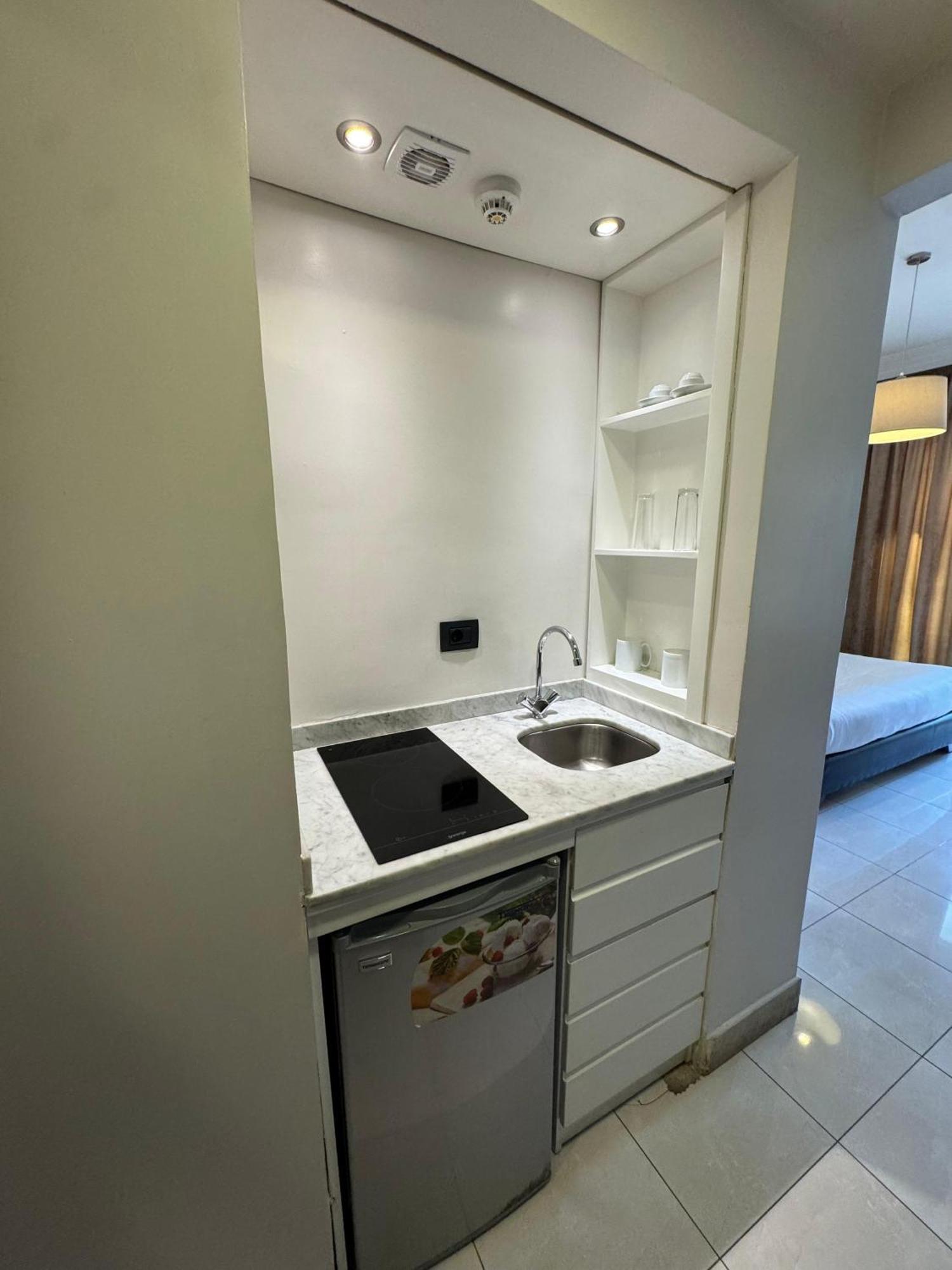 Ny Suites Beirut Exteriör bild